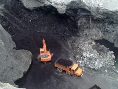 فعالیت ۲۰ معدن قیر طبیعی در شهرستان گیلانغرب