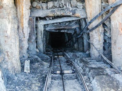 معدنکاران یزد چشم انتظار رخدادهای جدید در شورای عالی معادن هستند
