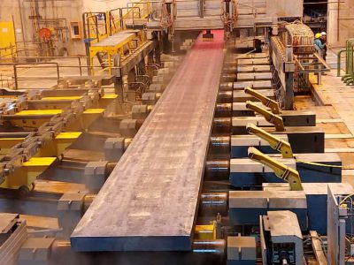 تولید اولین اسلب در شرکت فولاد جهان آرا