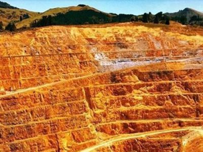 کشف نخستین معدن پلاسری طلا در ‌خراسان/ تخمین ۵۳۰ کیلو‌گرم طلای خالص در معدن
